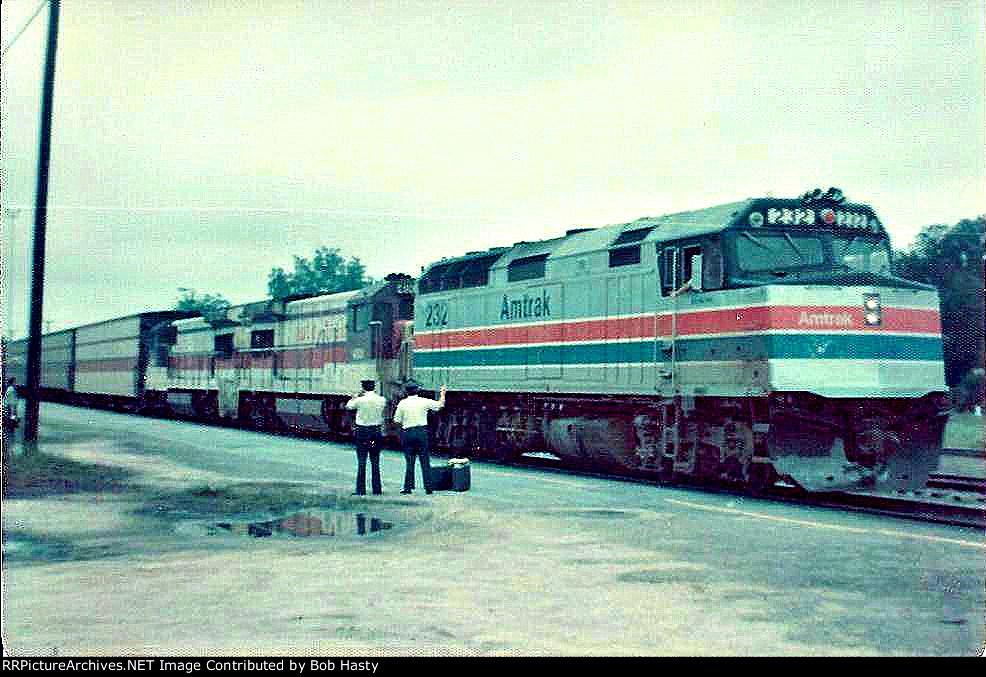 Combined Floridian Auto Train arriving Thomasville, Ga. 